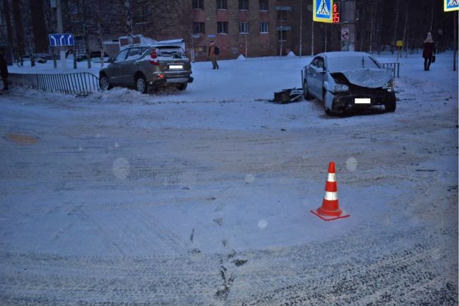 Ухта Столкновение транспортных средств напротив д. 46/27 по пр. Космонавтов